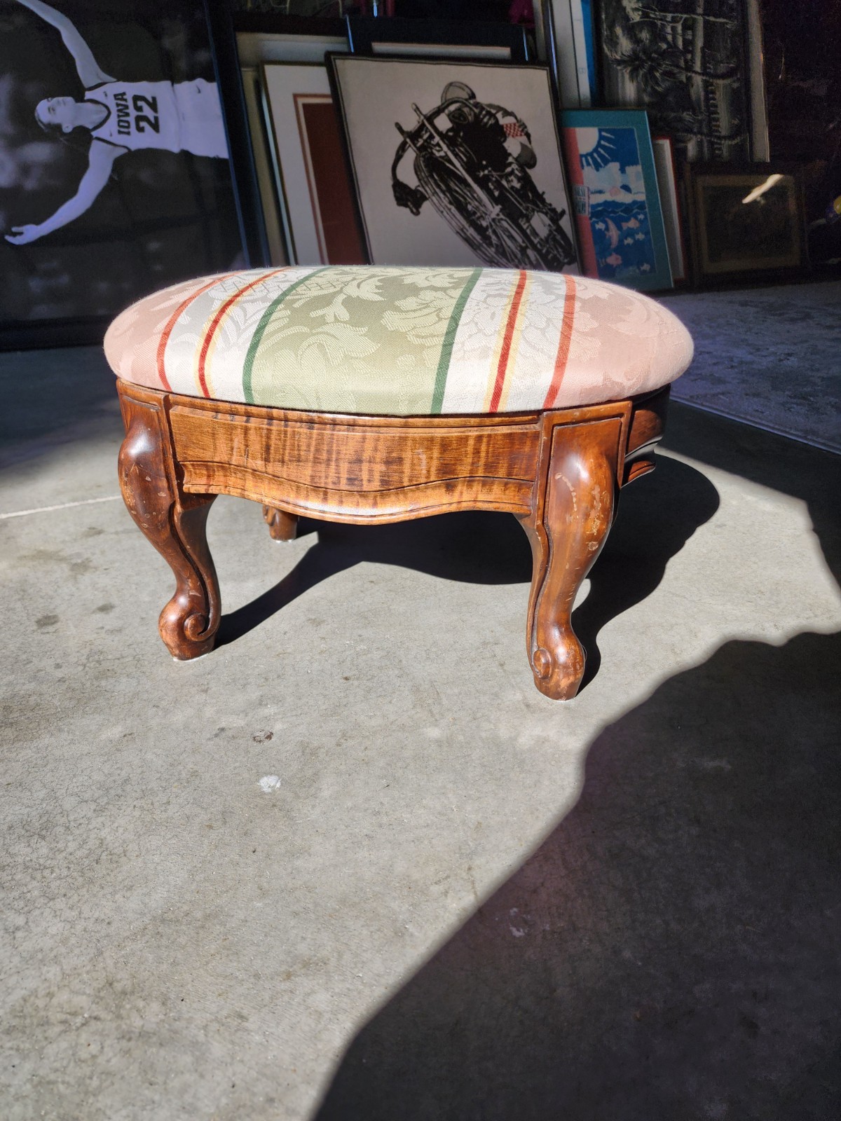Vintage Victorian Edwardian Foot Stool Ottoman Carved Tiger Oak Wood Upholstered Vintage Victorian Edwardian Foot Stool Ottoman Carved Tiger Oak Wood Upholstered
