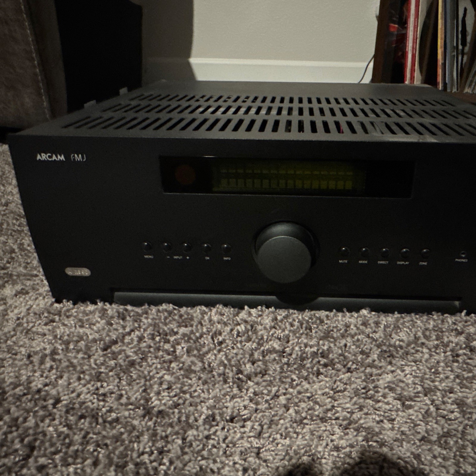 Arcam FMJ Integrated Amplifier 2-Channel 200W Class G 8-Input Black AVR390