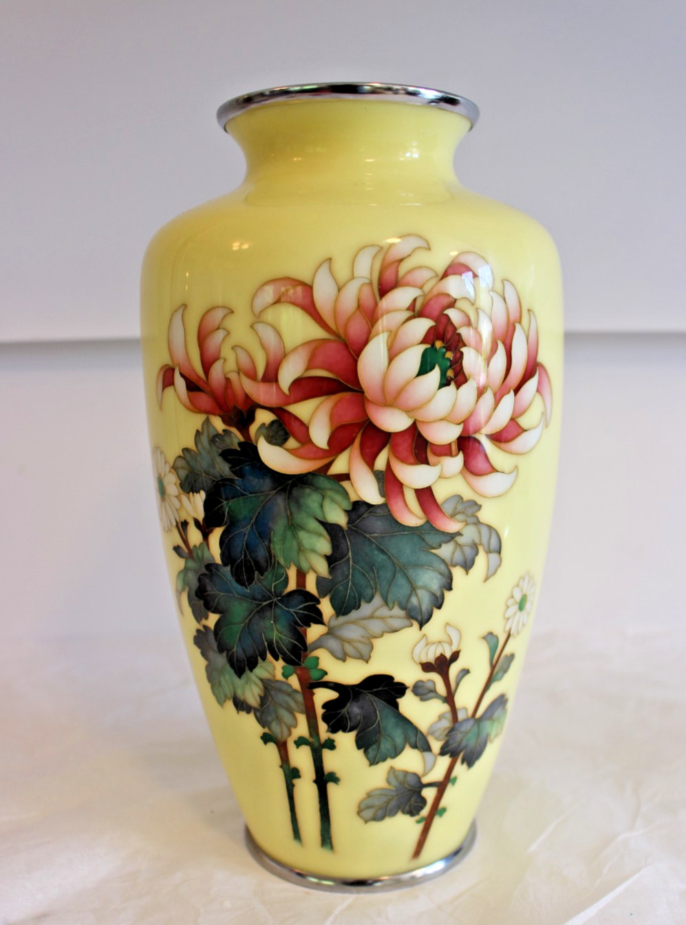Japanese Cloisonné Vase 9.5” Ando Chrysanthemum Yellow RO 51 Japanese Cloisonné Vase 9.5” Ando Chrysanthemum Yellow RO 51