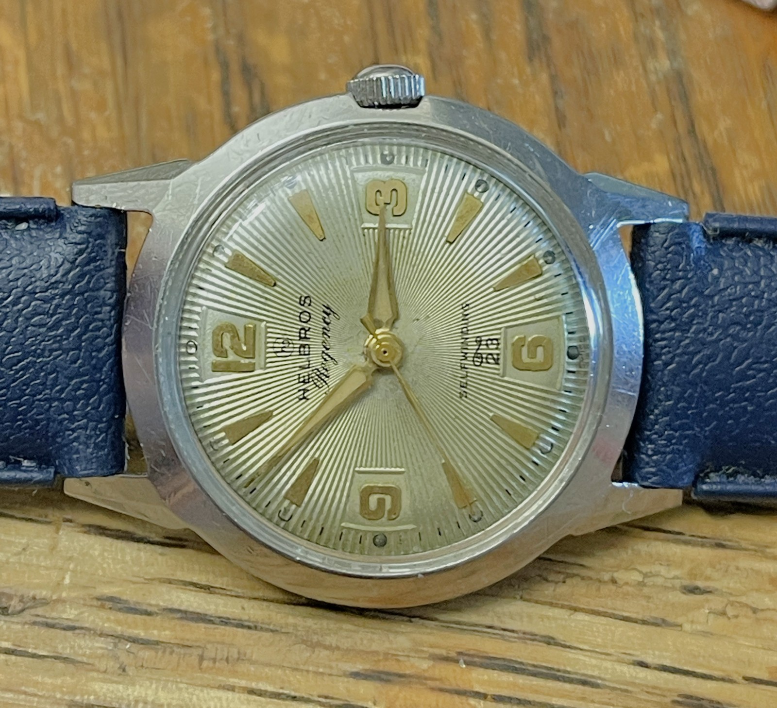 Vintage Helbros Regency Automatic – 23 Jewels – Sunburst Dial – Swiss Movement Vintage Helbros Regency Automatic – 23 Jewels – Sunburst Dial – Swiss Movement