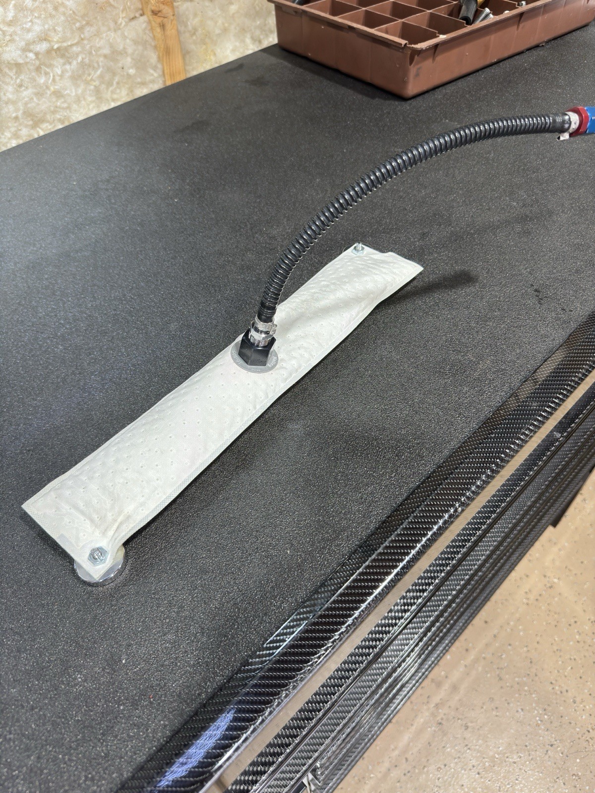 Holley HydraMat 16-105 Fuel Pickup –6 AN & Magnetic Mount