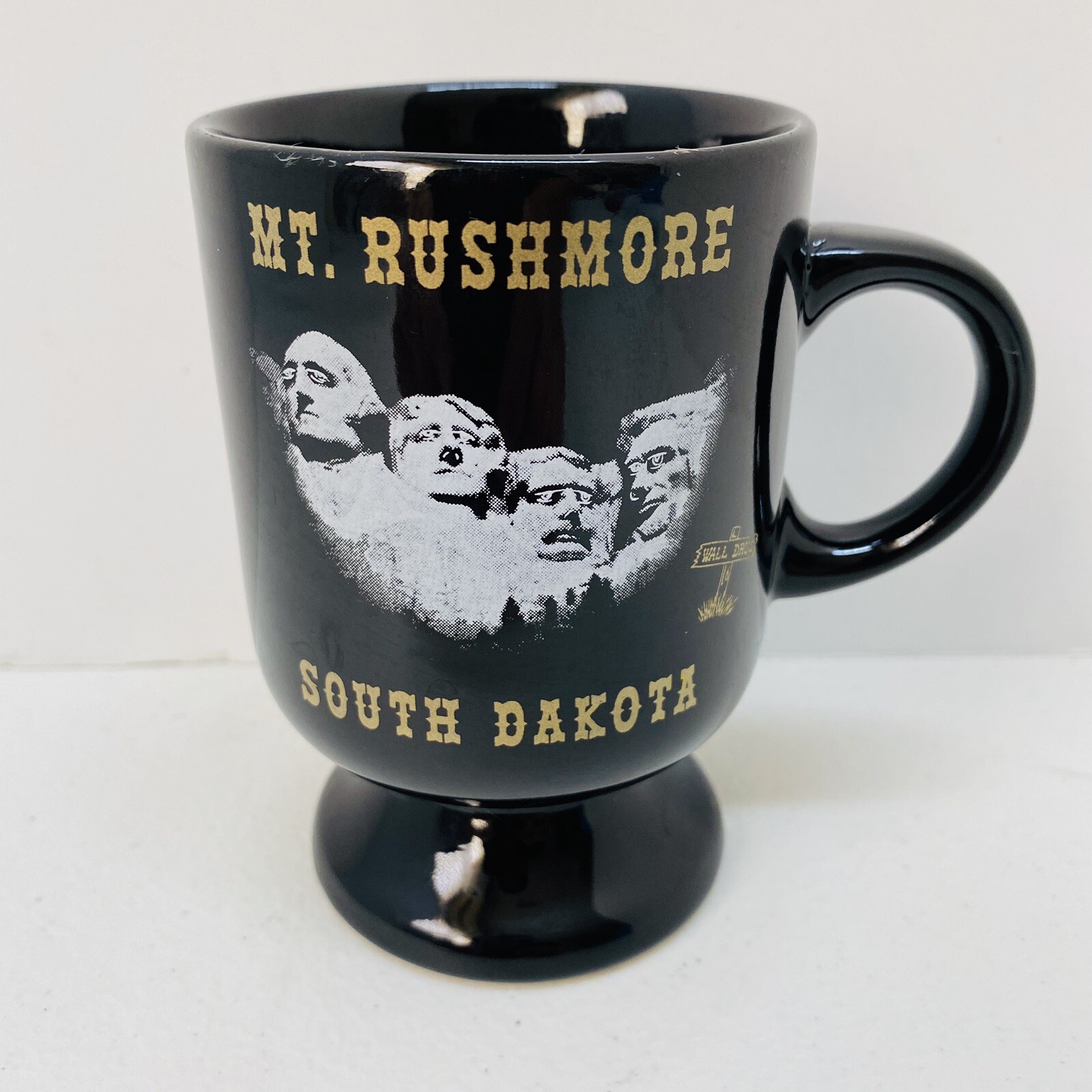 Vtg South Dakota Black Souvenir Footed Coffee Mug Cup MT Rushmore, Wall Drug Vtg South Dakota Black Souvenir Footed Coffee Mug Cup MT Rushmore, Wall Drug