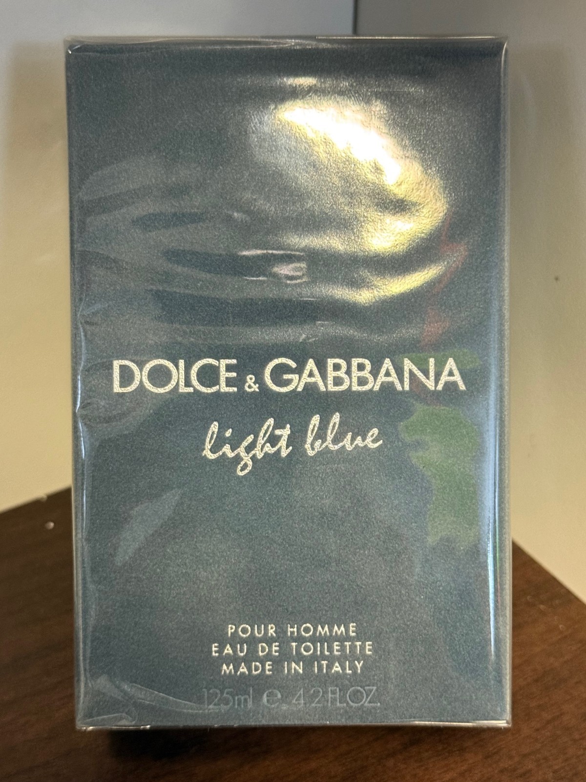 Dolce & Gabbana 4.2oz Light Blue 4 Men Eau de Toilette Sealed 100% Genuine New Dolce & Gabbana 4.2oz Light Blue 4 Men Eau de Toilette Sealed 100% Genuine New