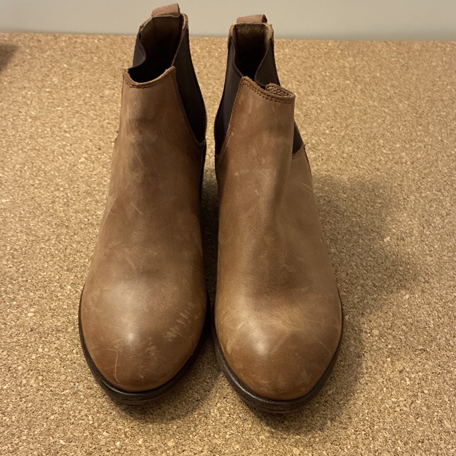 Frye Women’s Brown Leather Chelsea Ankle Boots US 7 Frye Women’s Brown Leather Chelsea Ankle Boots US 7