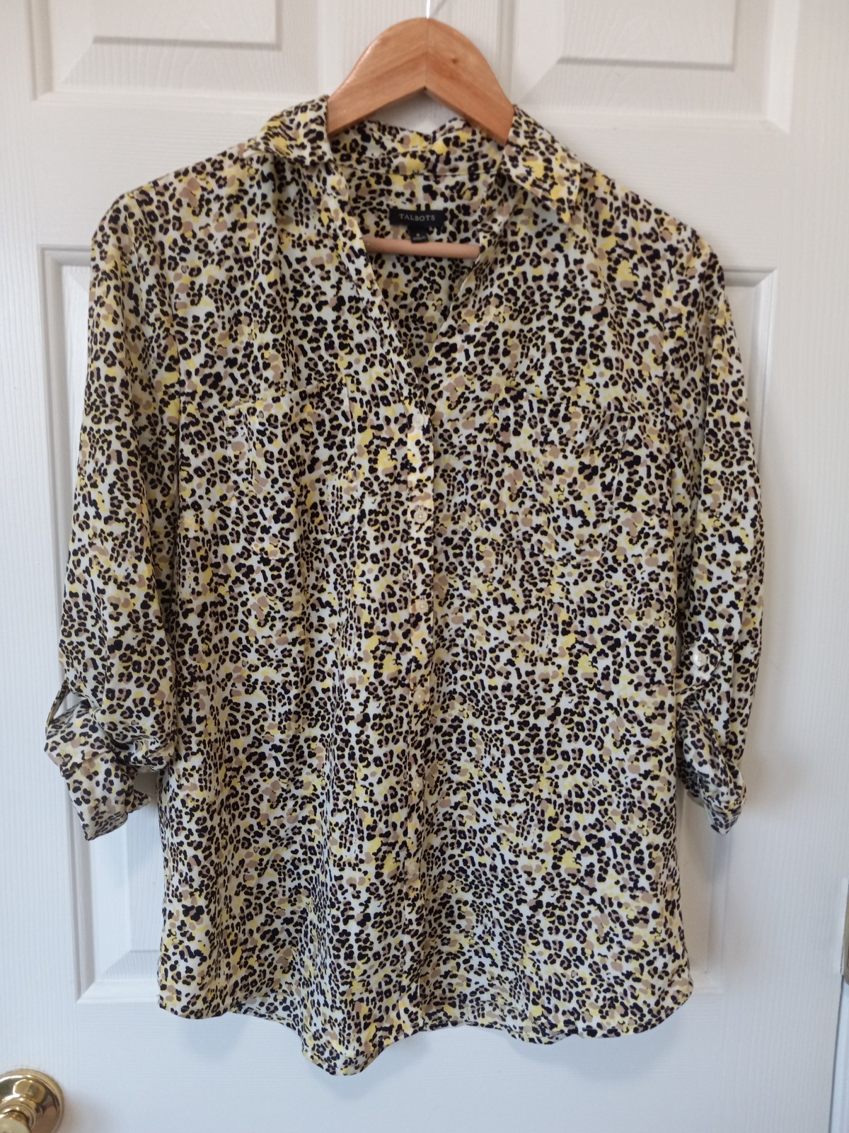 TALBOTS Womens Polyesgter Size 8 Button Top Casual Career Everyday Classic 8 TALBOTS Womens Polyesgter Size 8 Button Top Casual Career Everyday Classic 8
