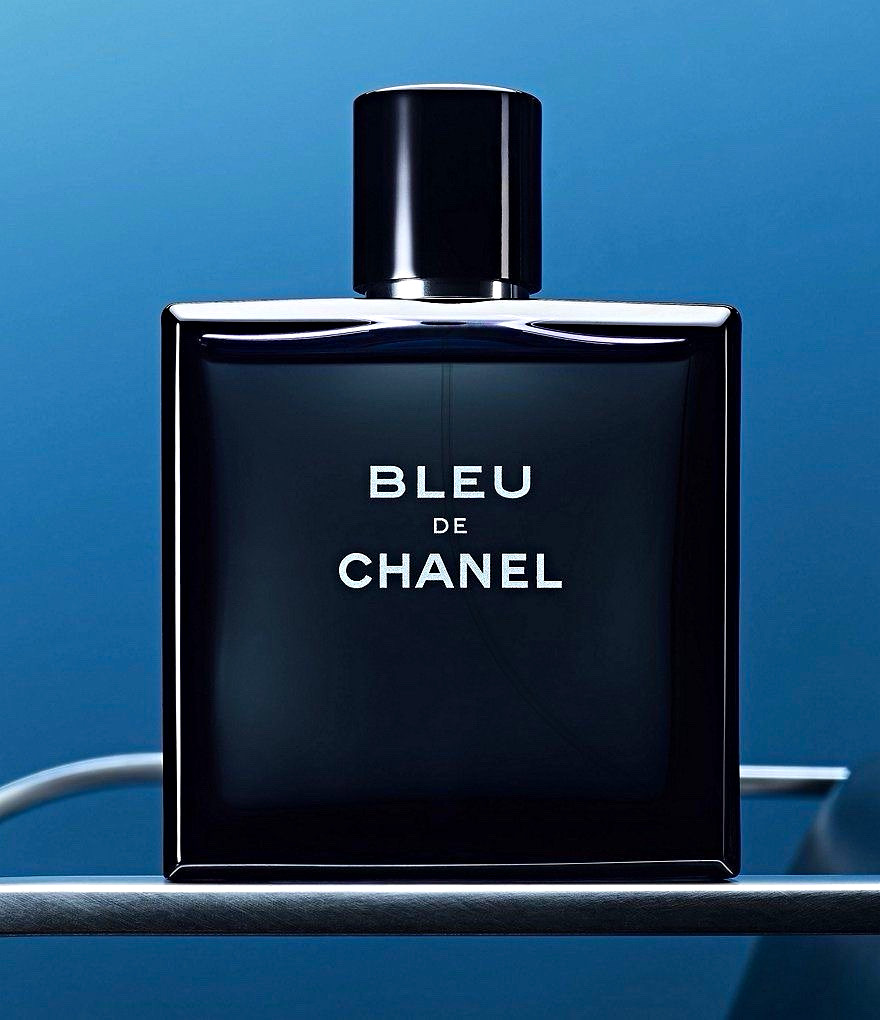 CHANEL Bleu de Chanel Regular Size Eau de Parfum Spray, 3.4 fl oz (SEALED) CHANEL Bleu de Chanel Regular Size Eau de Parfum Spray, 3.4 fl oz (SEALED)