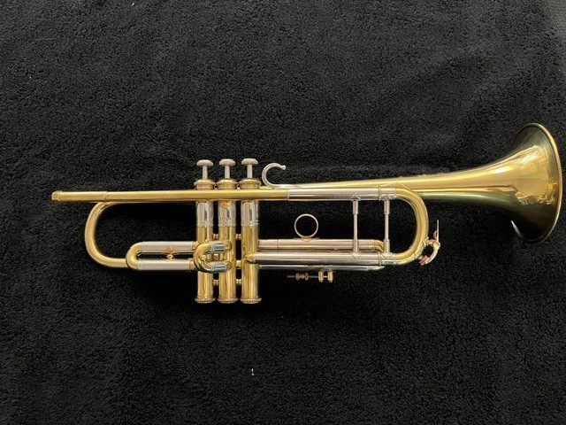 Mt Vernon Bach Stradivarius Trumpet 1954, 37 Bell, M bore, 25 Lead pipe