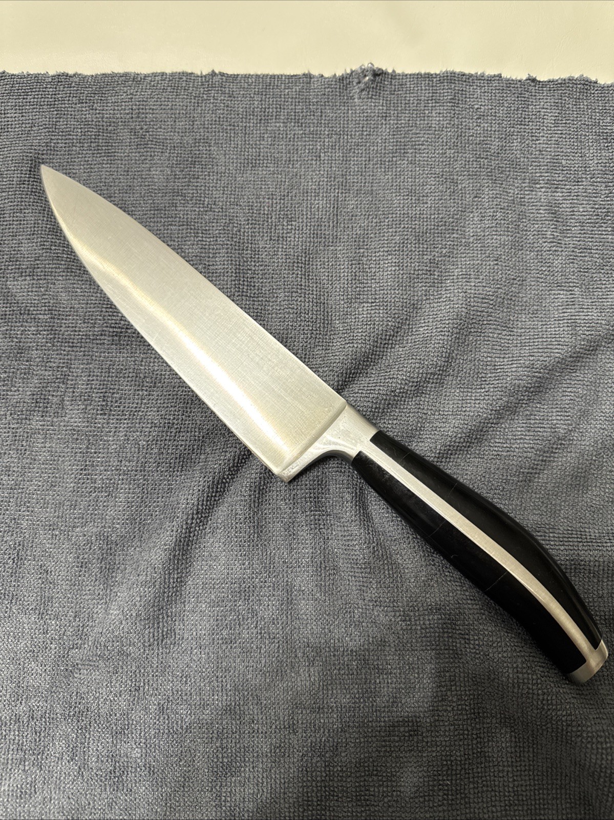 *RARE* Zwilling- J.A. HENCKELS Twin Cuisine 8” Chef Knife 30341-200 *RARE* Zwilling- J.A. HENCKELS Twin Cuisine 8” Chef Knife 30341-200