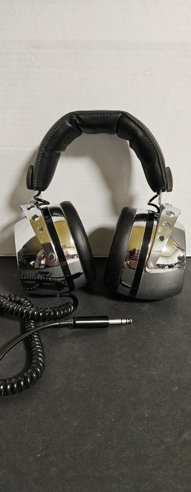 VTG 60s Dynatronics MD-300vm Chrome Headphones Tested/W Amp WOW Works Great... VTG 60s Dynatronics MD-300vm Chrome Headphones Tested/W Amp WOW Works Great...