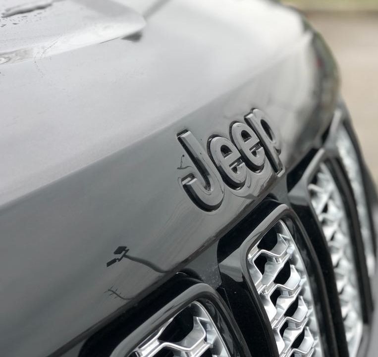 Hood Protector Bug Deflector for 2014-2021 Jeep Grand Cherokee WK2 Gloss Black