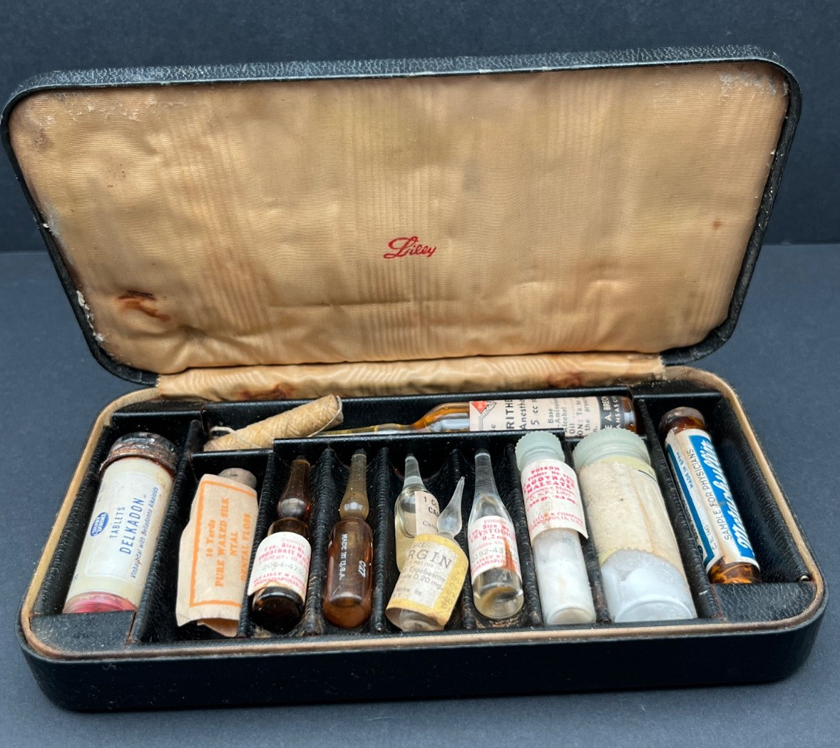 Vintage Eli Lilly Sample Leather Kit Display Medications Vials Medicine As Is