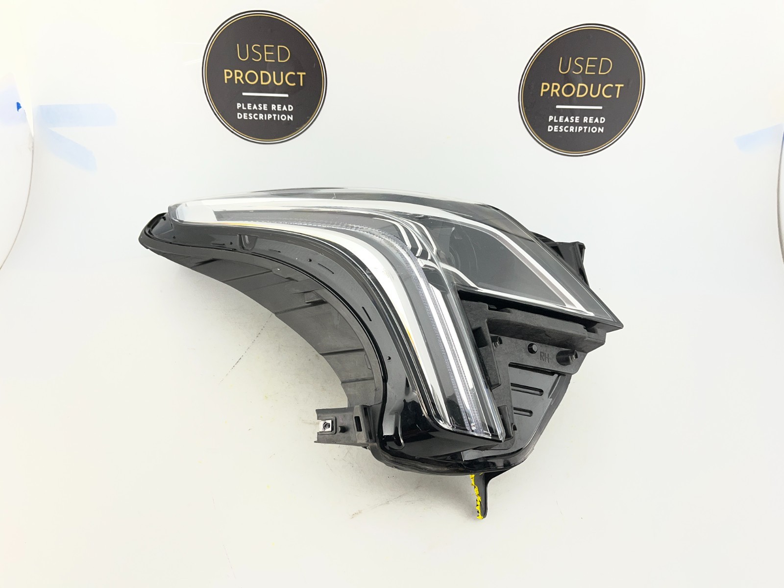 OEM | 2020 - 2026 Cadillac XT5 Full LED Headlight (Right/Passenger) #84849606 OEM | 2020 - 2026 Cadillac XT5 Full LED Headlight (Right/Passenger) #84849606