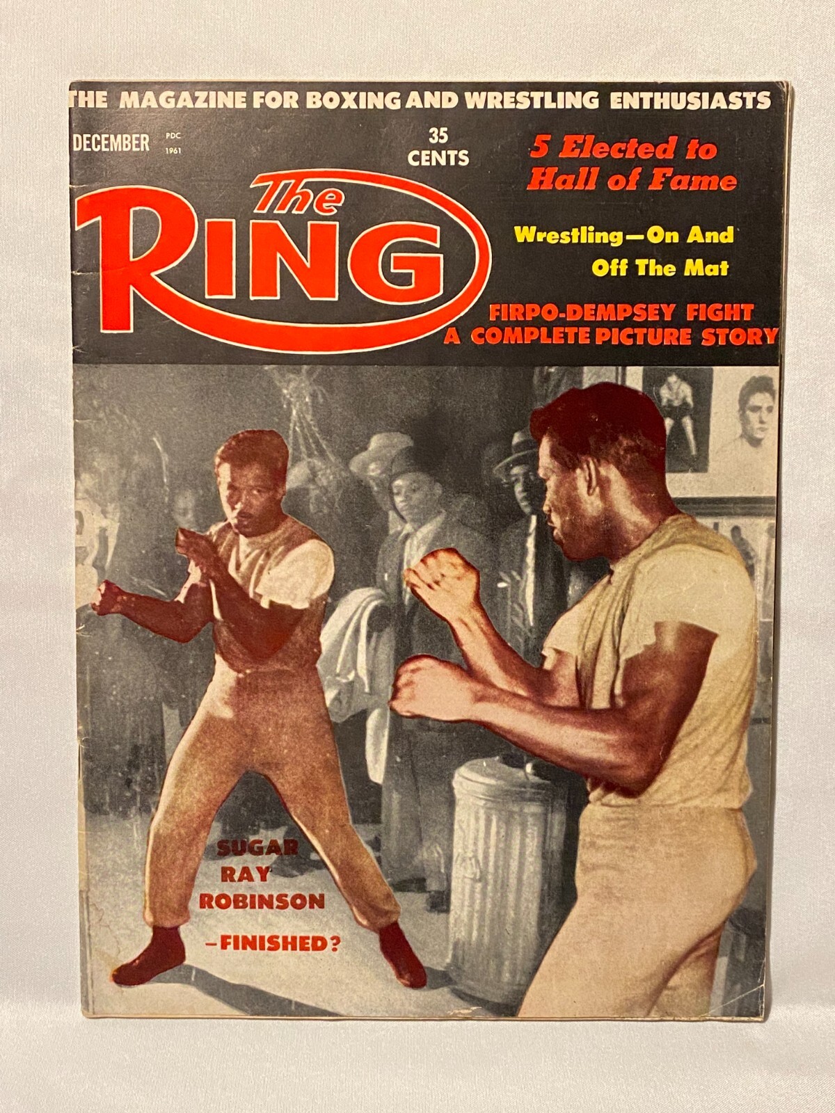 1961 December #11 The Ring Magazine Sugar Ray Robinson - Finishes 35 Cents 1961 December #11 The Ring Magazine Sugar Ray Robinson - Finishes 35 Cents