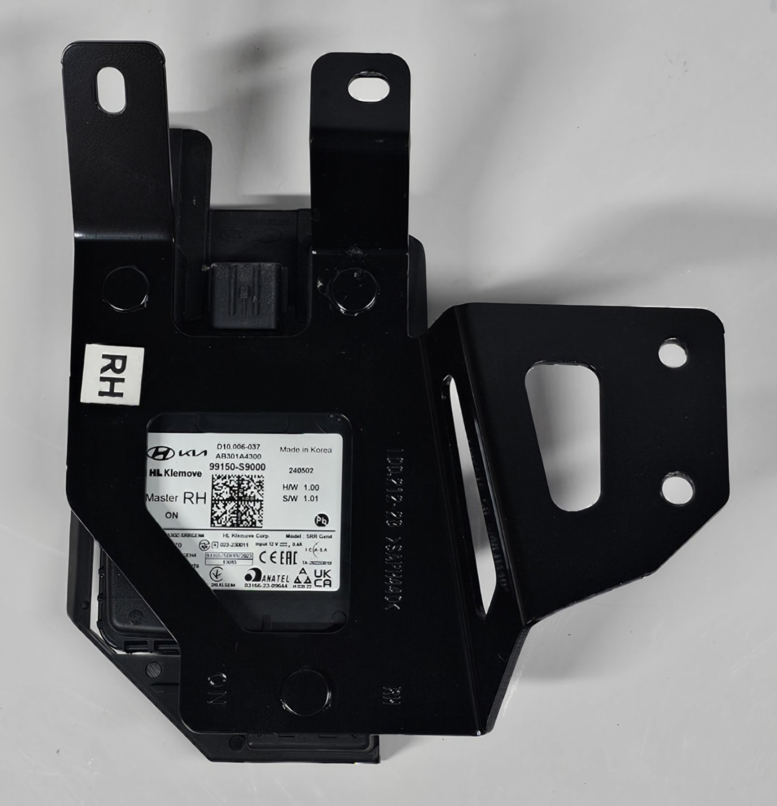 2020-2022 Kia Telluride Passenger Right Blind Spot Radar Sensor OEM 99150-S9000 2020-2022 Kia Telluride Passenger Right Blind Spot Radar Sensor OEM 99150-S9000