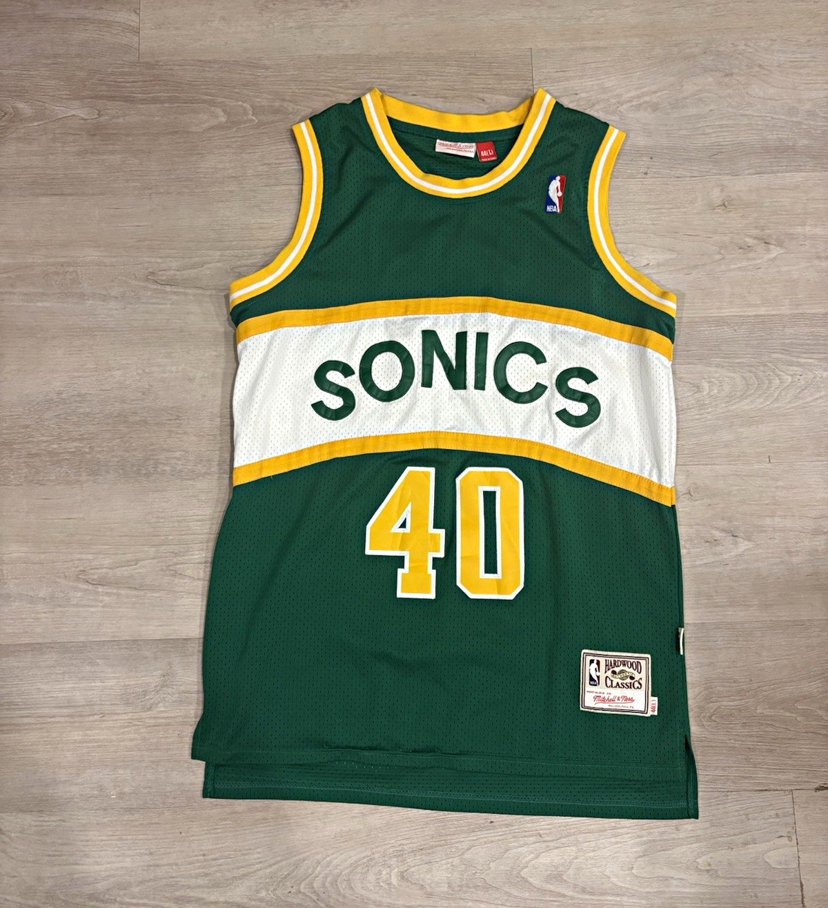 Mitchell & Ness Shawn Kemp # 40 Seattle SuperSonics Hardwood Classics Jersey L Mitchell & Ness Shawn Kemp # 40 Seattle SuperSonics Hardwood Classics Jersey L