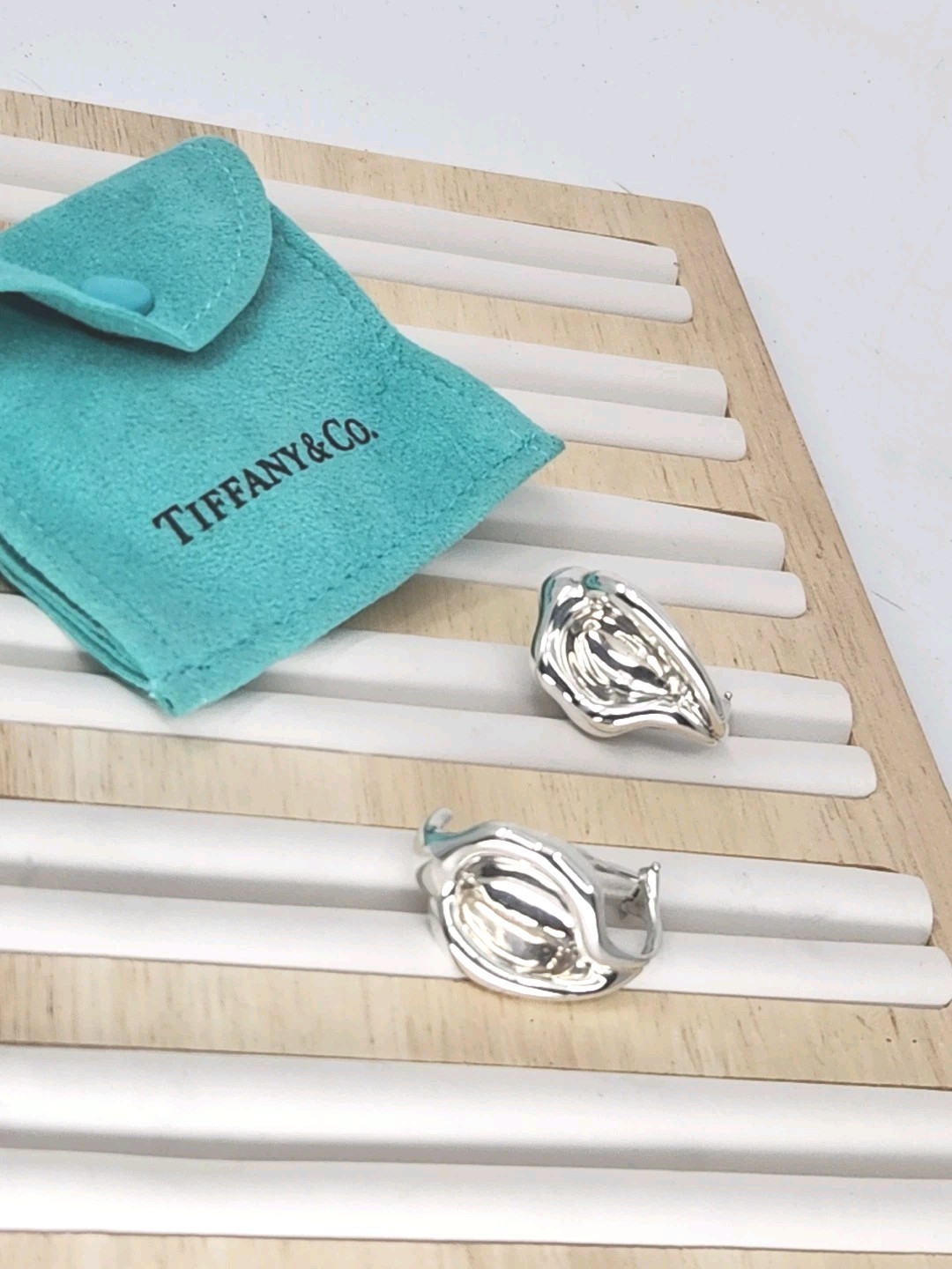 Vintage Elsa Peretti Tiffany & Co Sterling Silver Minimalist Hoop Earrings Rare