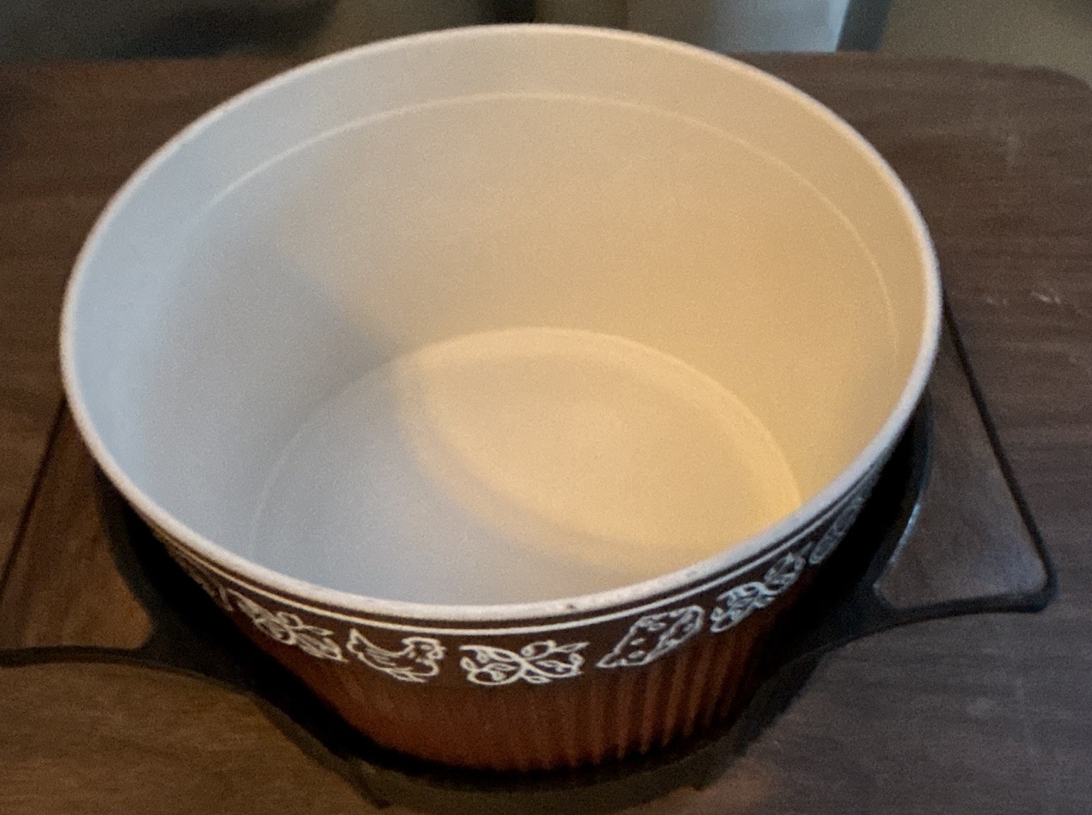 Corning Ware La Souffle 45A 2 Qt Round Souffle Dish w/ Trivet Brown/White Corning Ware La Souffle 45A 2 Qt Round Souffle Dish w/ Trivet Brown/White