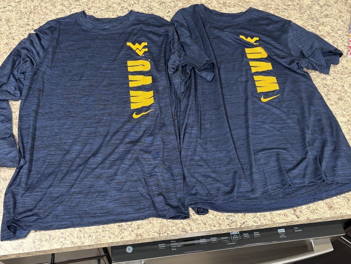 Bundle of 2 Large Dri Fit Nike West Virginia Mountaineers WVU Long sleeve&Tshirt Bundle of 2 Large Dri Fit Nike West Virginia Mountaineers WVU Long sleeve&Tshirt