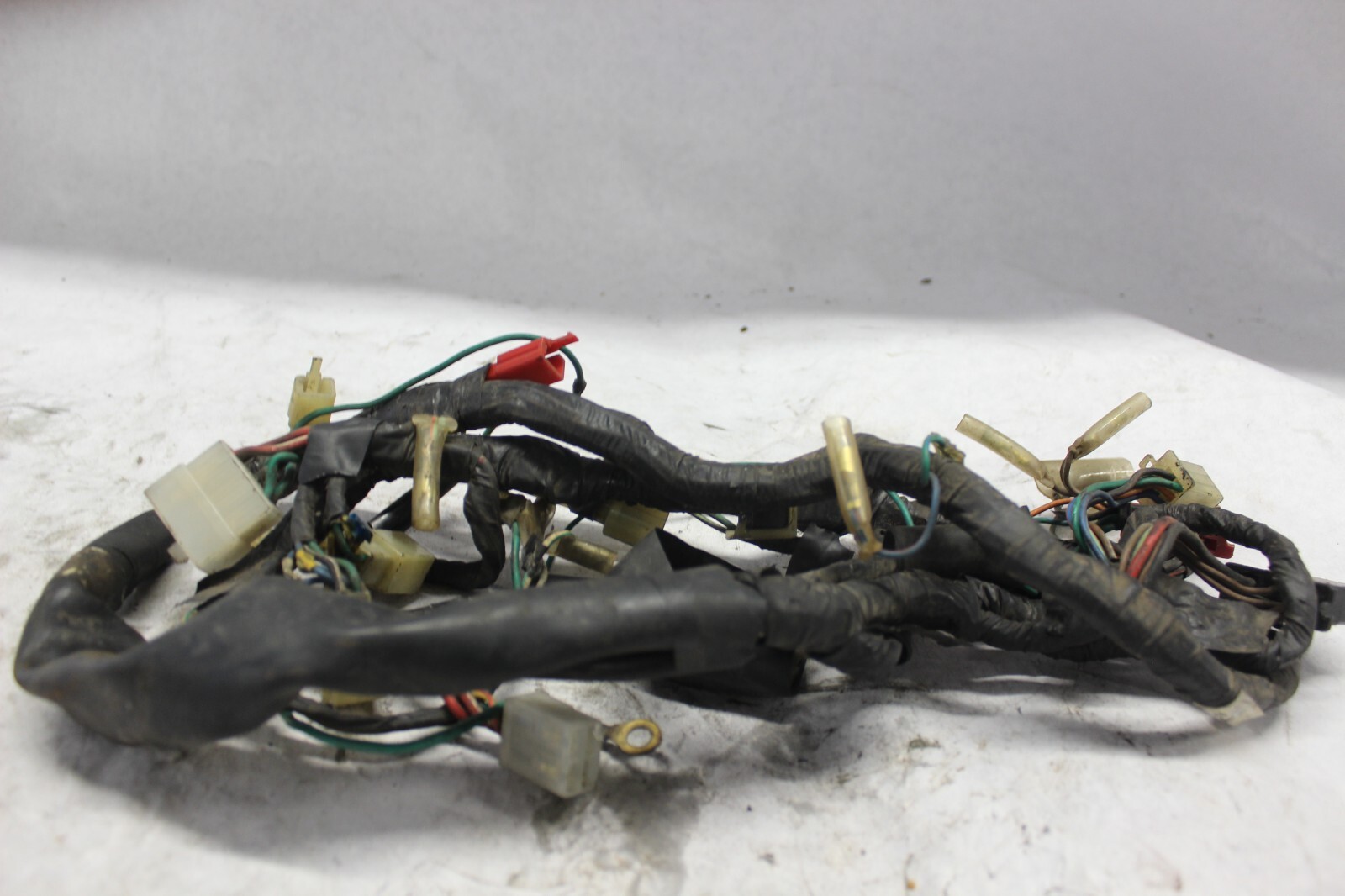 MAIN WIRING HARNESS 32100-MA1-730 1982 HONDA GL500I SILVERWING MAIN WIRING HARNESS 32100-MA1-730 1982 HONDA GL500I SILVERWING