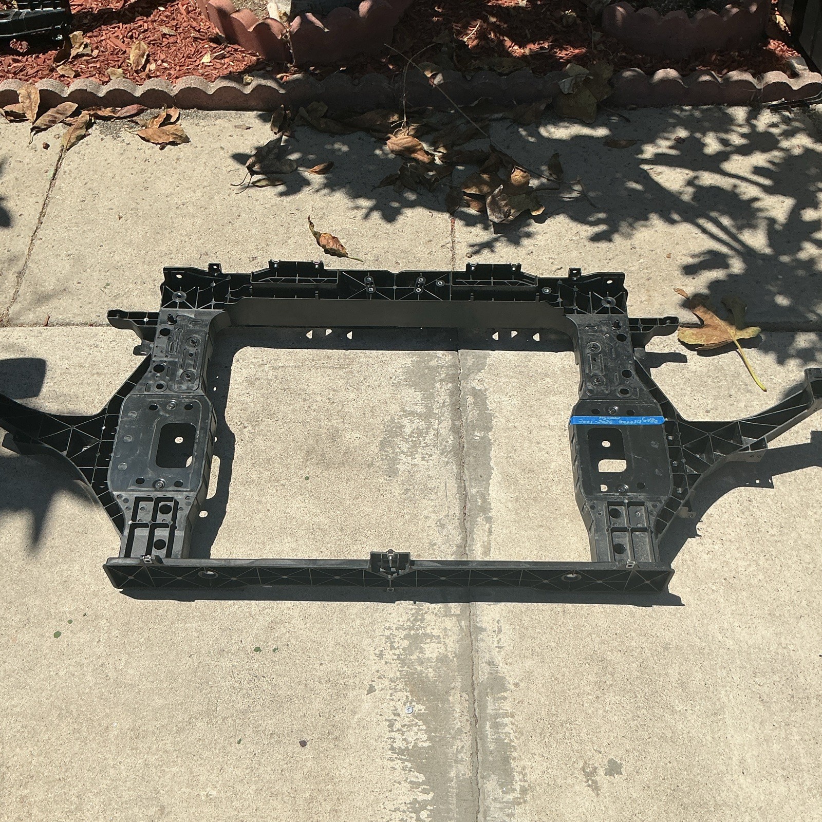 OEM 2021–2026 Genesis GV80 Hyundai radiator support panel OEM 2021–2026 Genesis GV80 Hyundai radiator support panel