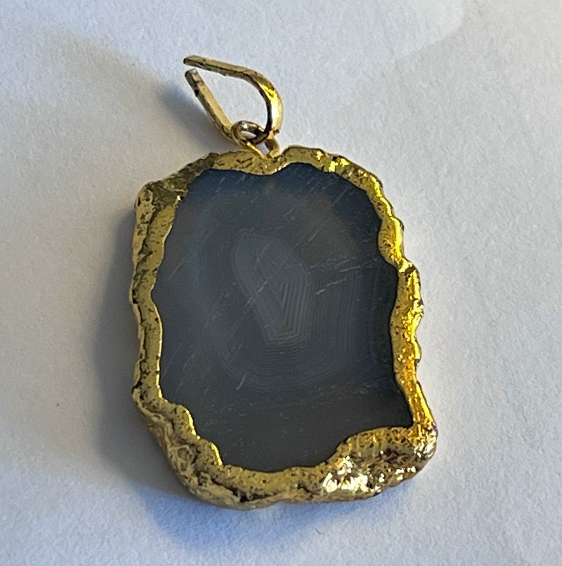 Gold Tone Bezel Set Gray Agate Slice Stone Charm Pendant Asymmetrical