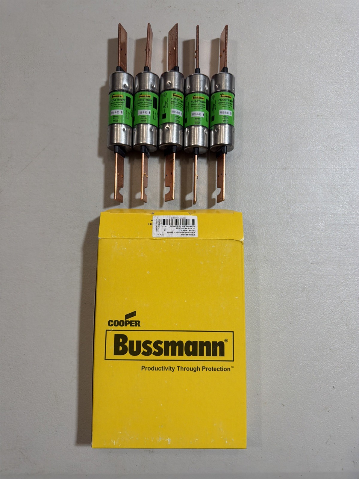 Bussmann Fusetron Copper Fuse FRS-R-80 80A 600VAC Lot of 5 New In Box Fast Ship Bussmann Fusetron Copper Fuse FRS-R-80 80A 600VAC Lot of 5 New In Box Fast Ship