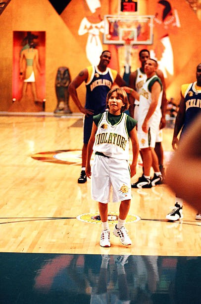 Jonathan Taylor Thomas at 1995 MTV\'s Rock n Jock Basketball in LA  Old Photo 7