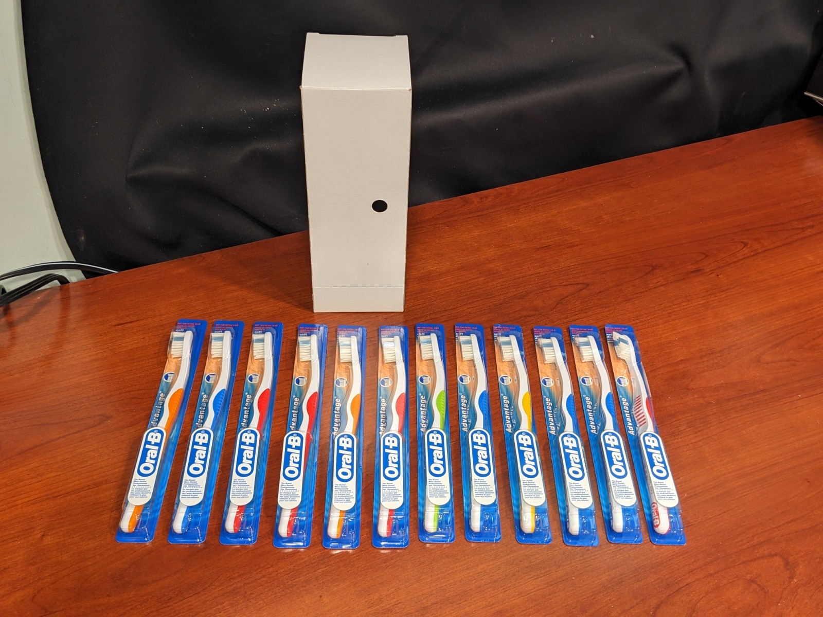 Box of 12 New OS Oral-B Advantage Soft 35 toothbrushes blue green orange yellow Box of 12 New OS Oral-B Advantage Soft 35 toothbrushes blue green orange yellow