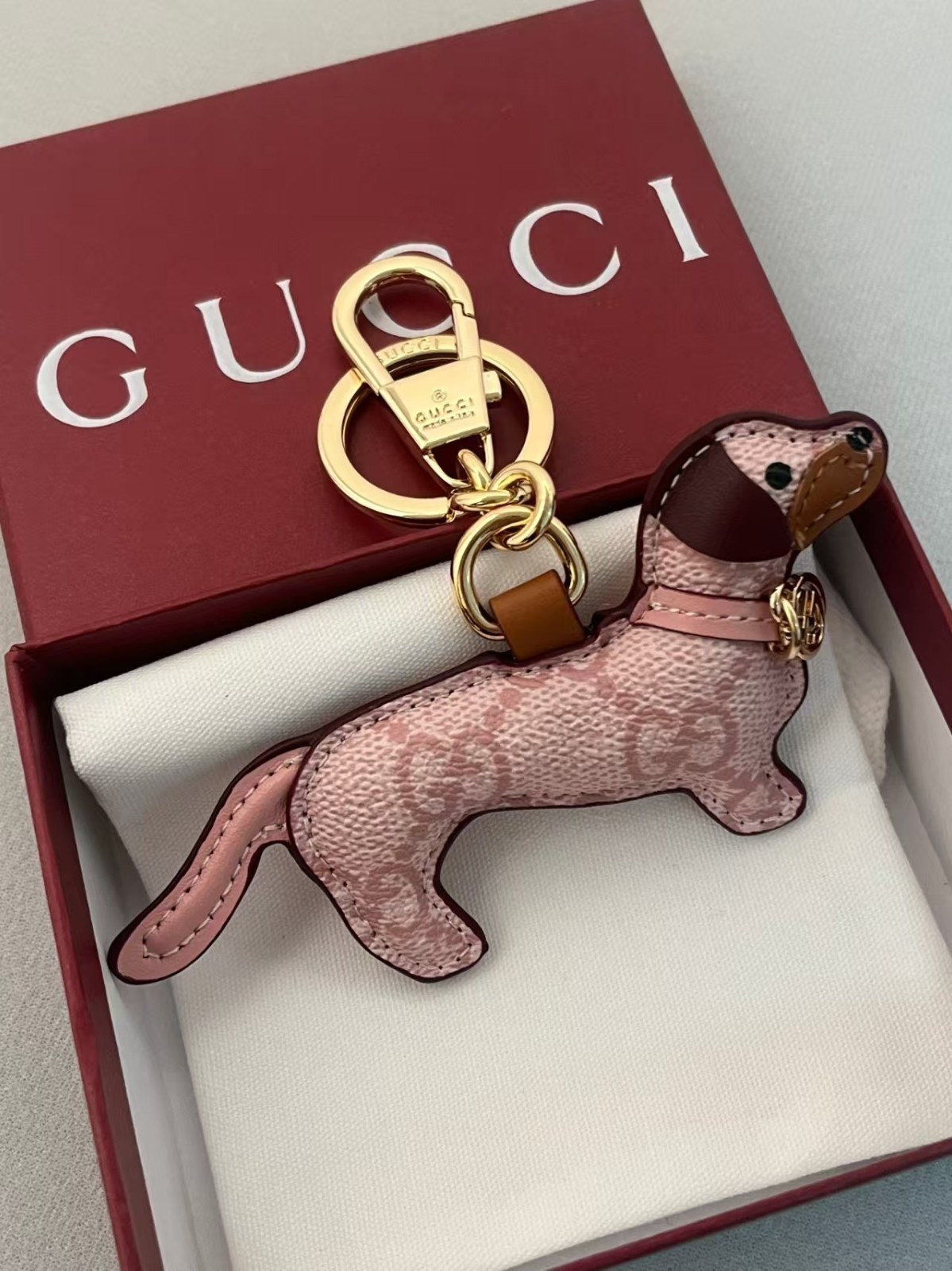 GUCCI Novelty Charm Handmade Dog Pink Keychain Gift Key chain with New Box GUCCI Novelty Charm Handmade Dog Pink Keychain Gift Key chain with New Box
