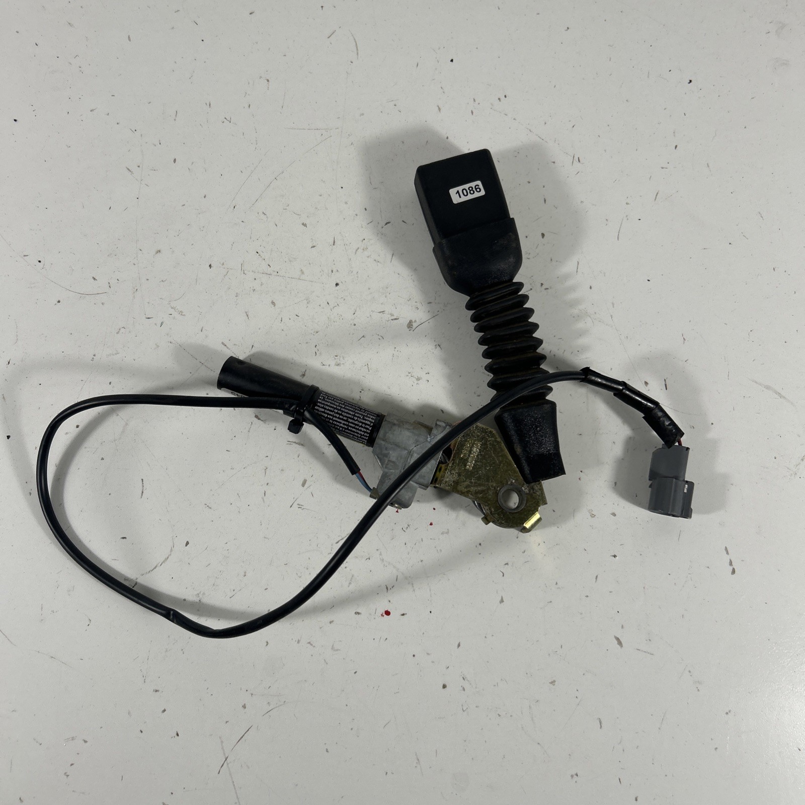 2001-2003 Ford Ranger Passengers Front Seat Belt Black Buckles (OEM) 2001-2003 Ford Ranger Passengers Front Seat Belt Black Buckles (OEM)