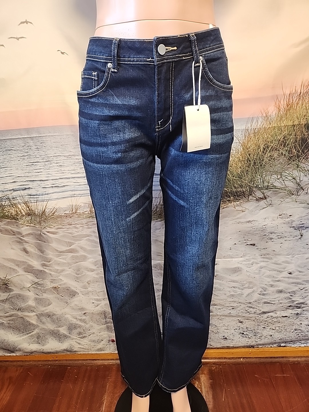 NWT Flamingals Women\'s #80292 Dark Blue Jeans Size Large.. NWT Flamingals Women\'s #80292 Dark Blue Jeans Size Large..