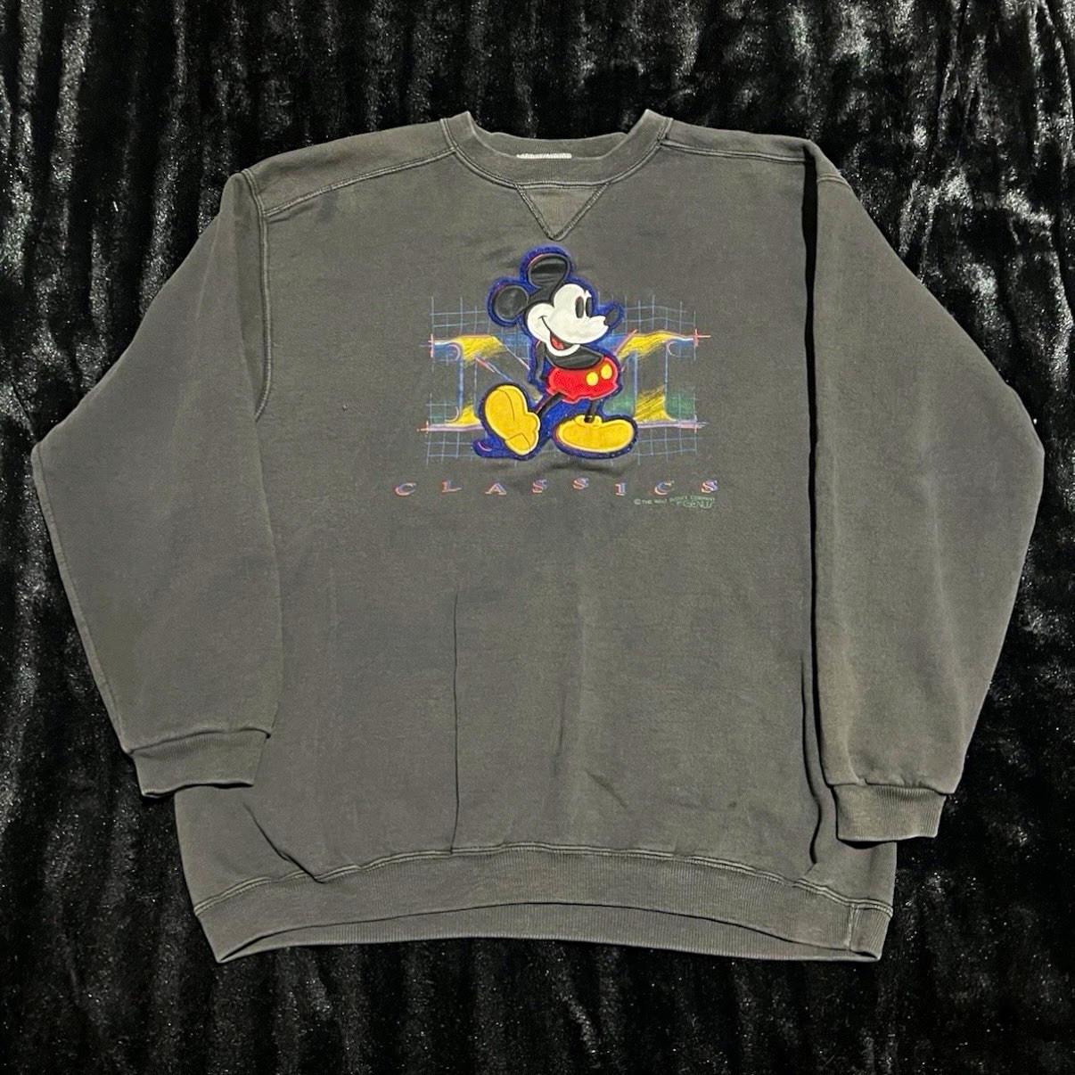 Vintage Genus Disney Mickey Mouse Classics Gray Crewneck Sweatshirt Men’s Size L Vintage Genus Disney Mickey Mouse Classics Gray Crewneck Sweatshirt Men’s Size L