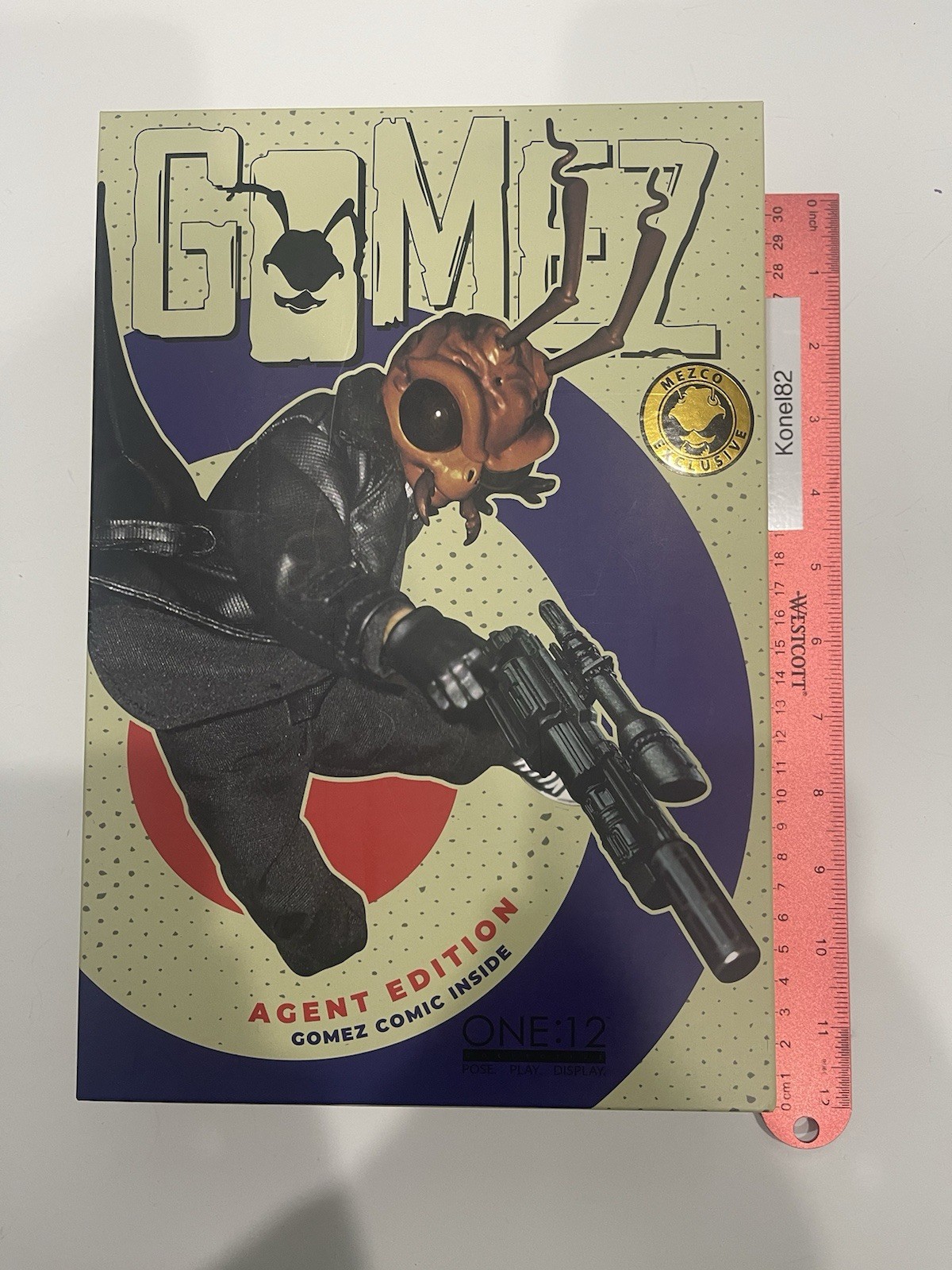 Mezco One:12 Agent Gomez Action Figure