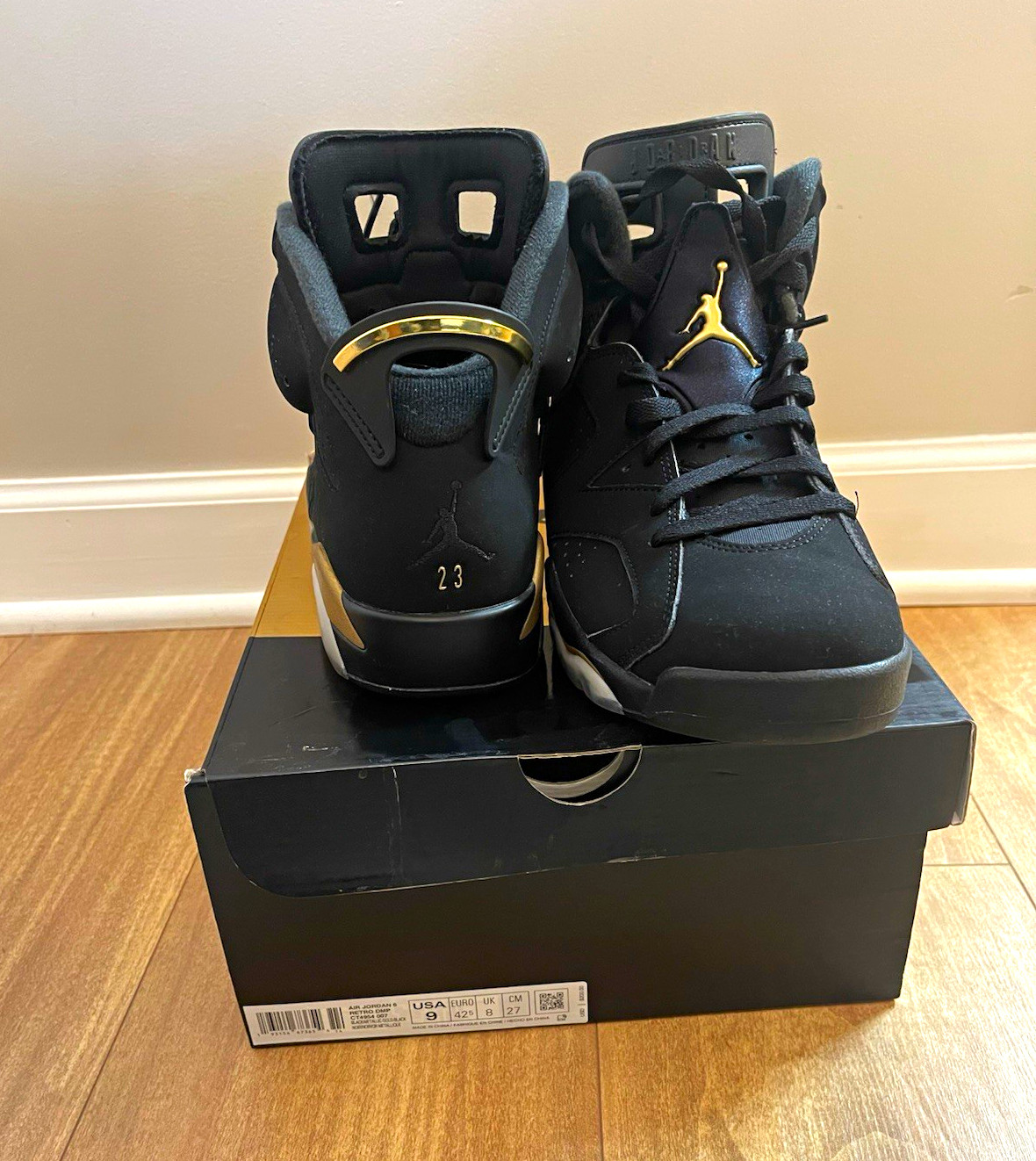 Nike Air Jordan 6 Black / Gold DMP used Jordan size 9 Nike Air Jordan 6 Black / Gold DMP used Jordan size 9
