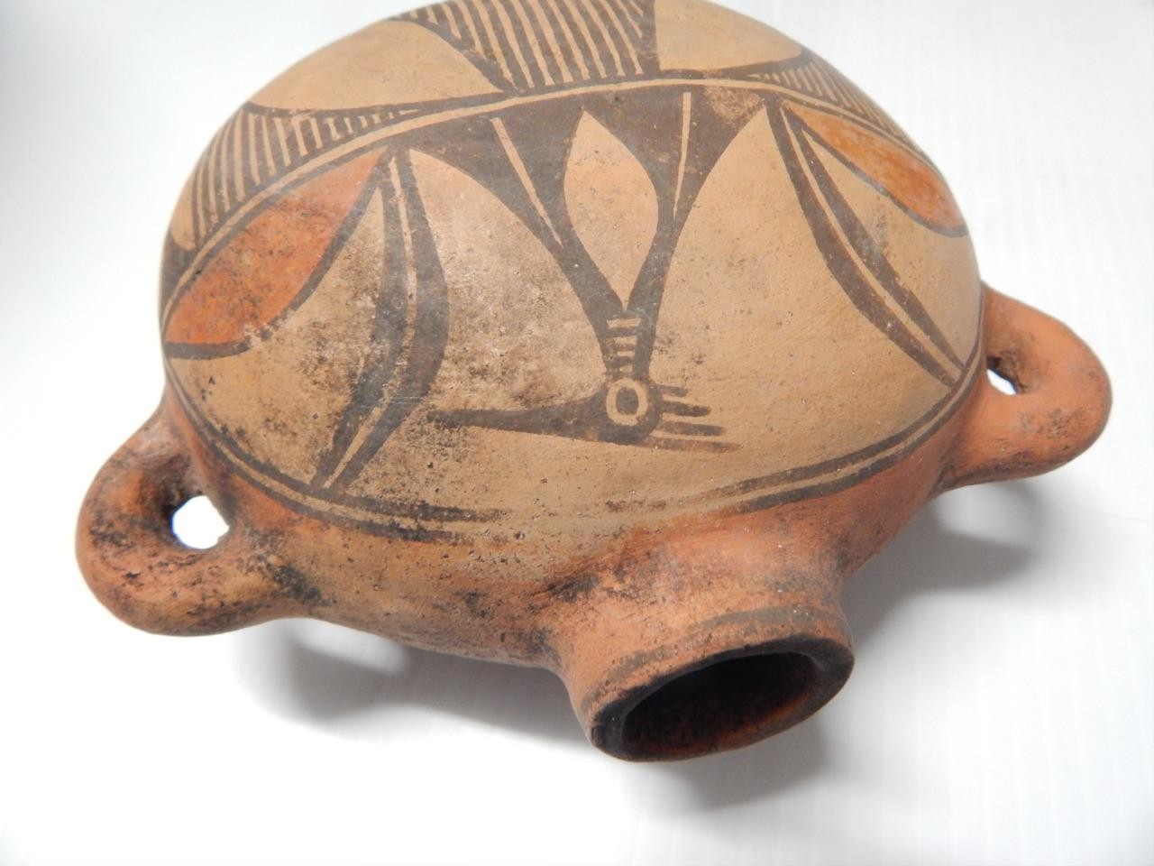 IMPORTANT ANTIQUE EARLY ZIA PUEBLO INDIAN POTTERY CANTEEN POT BIRD PICTORIAL