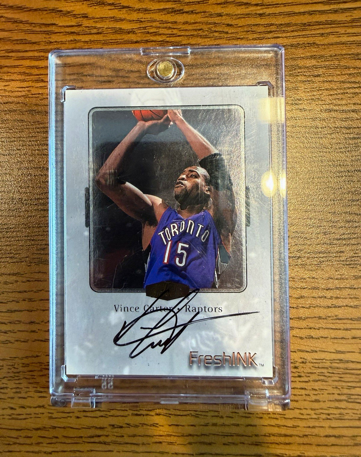 Fleer/SkyBox 1999-00 Flair Showcase Fresh Ink Vince Carter Raptors #55 Auto