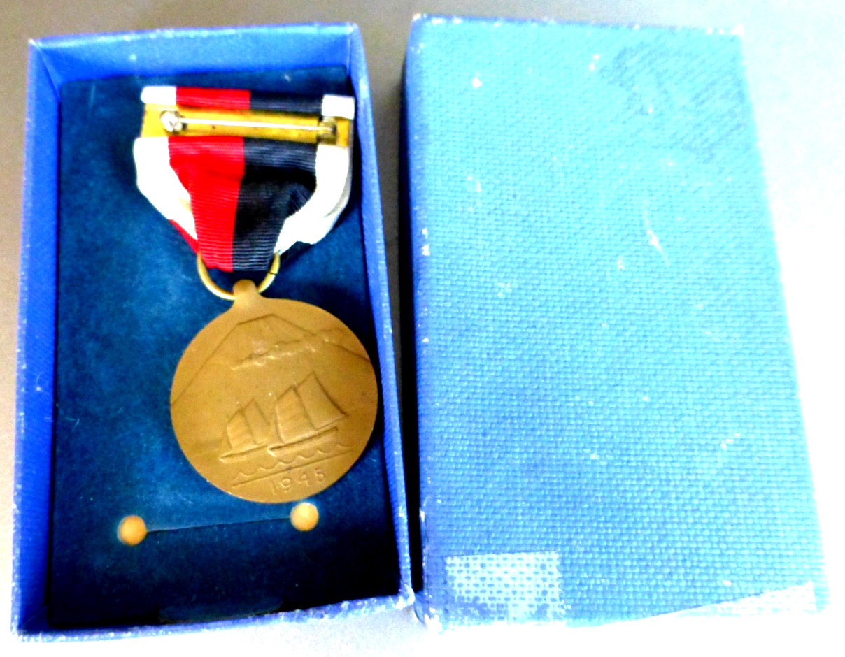 VINTAGE MEDAL IN BOX ARMY OF OCCUPATION OF JAPAN MOUNT FUJI VINTAGE MEDAL IN BOX ARMY OF OCCUPATION OF JAPAN MOUNT FUJI