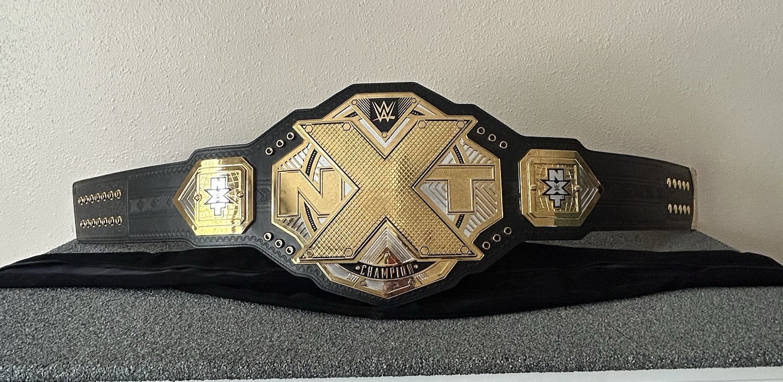 Official WWE NXT Championship Commemorative Title Belt Black Gold Adult Size Official WWE NXT Championship Commemorative Title Belt Black Gold Adult Size