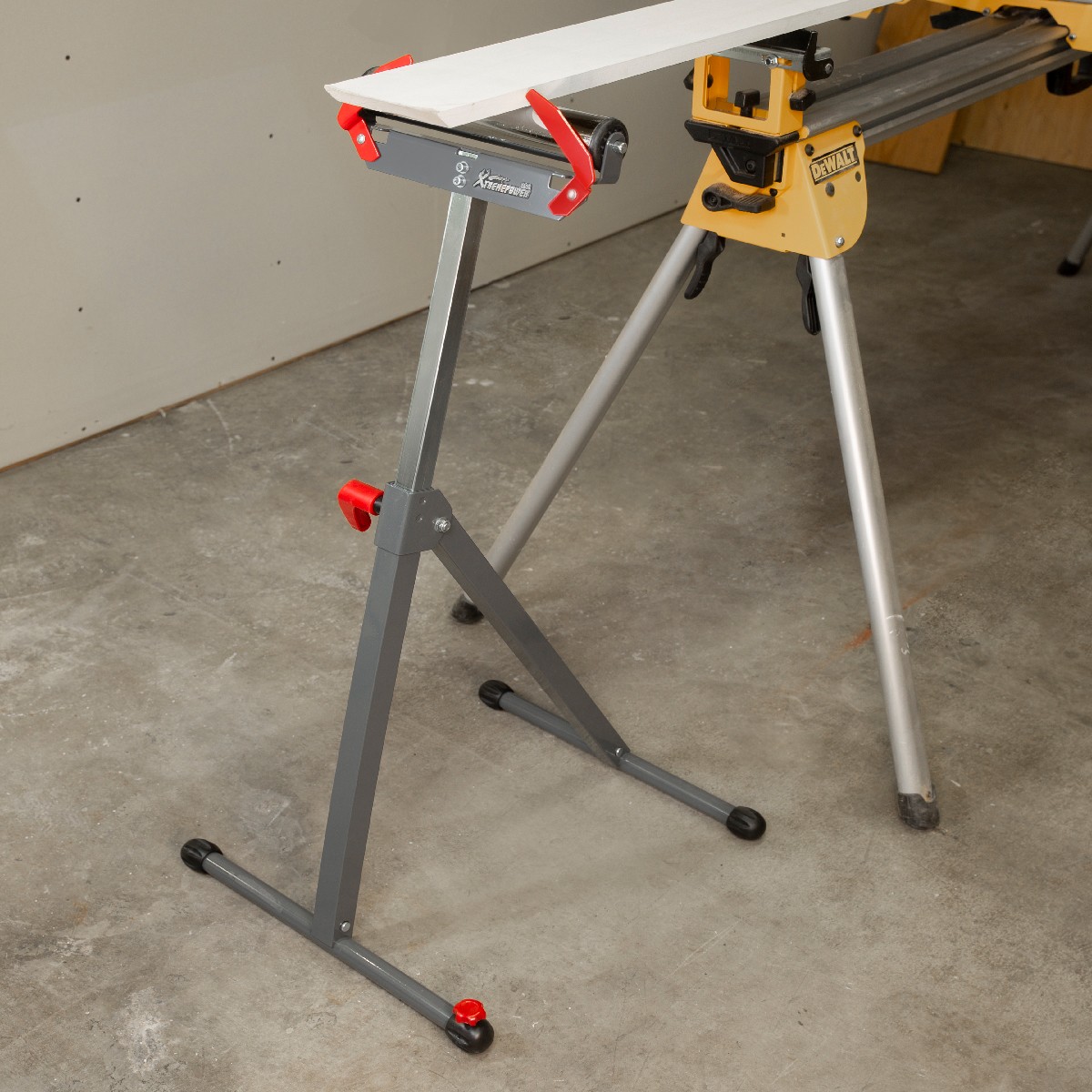 XtremepowerUS Feed Roller Support 11\