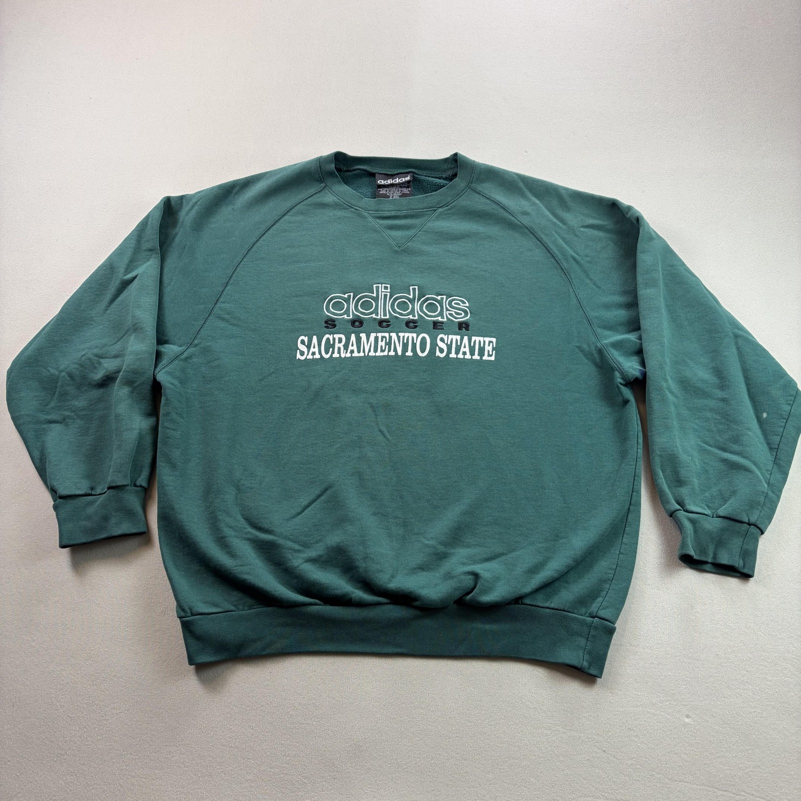 Vintage Sacramento State Hornets Sweatshirt Mens Large Green Adidas Soccer 90s Vintage Sacramento State Hornets Sweatshirt Mens Large Green Adidas Soccer 90s