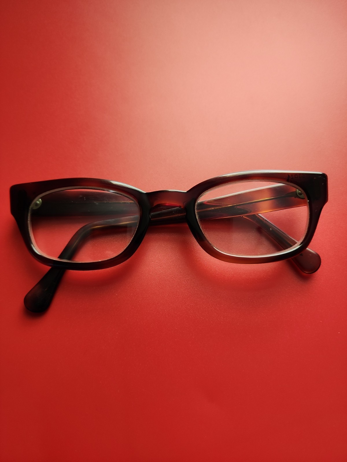 Vintage 1950’s Horn Rim/ Cat Eyeglasses MB 5 3/4 Vintage 1950’s Horn Rim/ Cat Eyeglasses MB 5 3/4