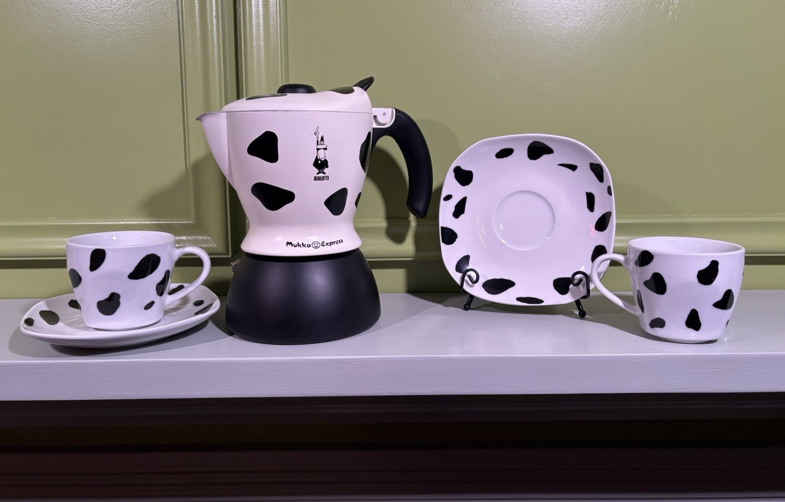 Bialetti Mukka Express 2-Cup Stove Top Cappuccino & Latte Maker, 2 Cup & Saucer
