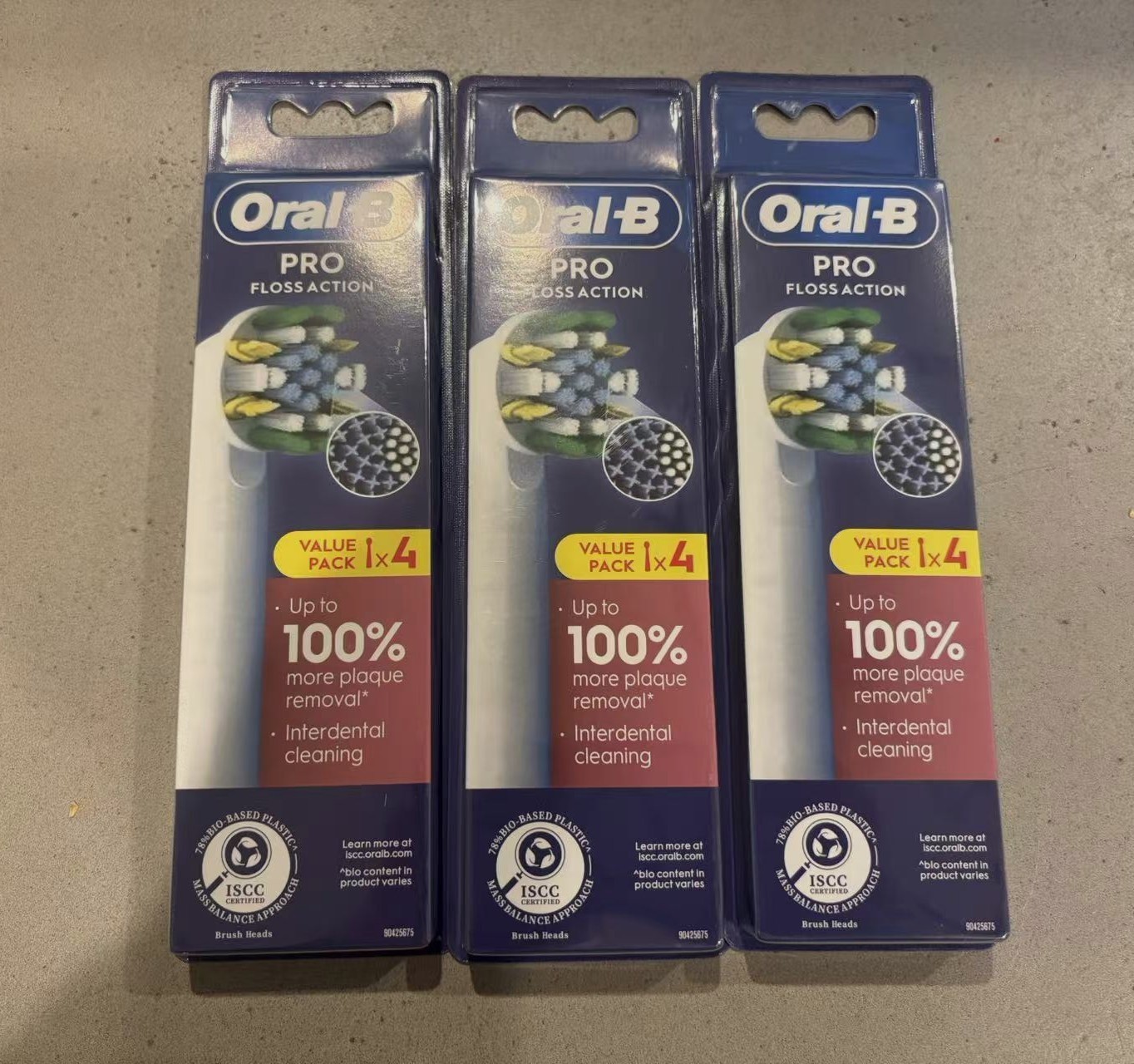 Oral b PRO Floss Action Replacement Brush Heads Refill 12 Ct 
