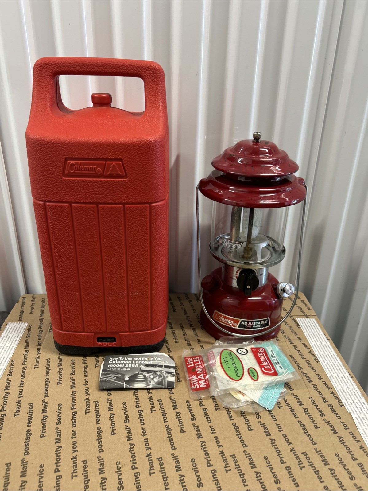 Coleman One Mantle Lantern 286a700 1988 Red RARE FAST SHIPPING Coleman One Mantle Lantern 286a700 1988 Red RARE FAST SHIPPING