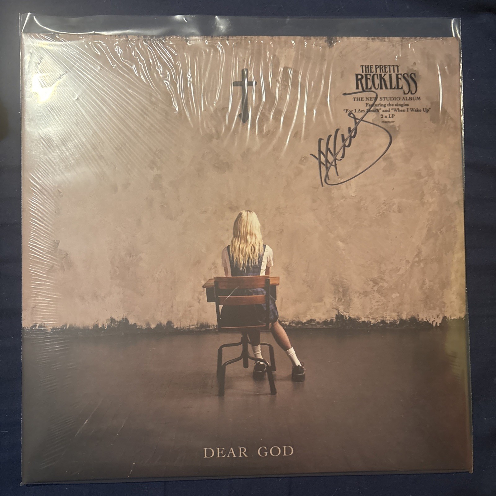 The Pretty Reckless Dear God Vinyl SIGNED COVER By Taylor Momsen The Pretty Reckless Dear God Vinyl SIGNED COVER By Taylor Momsen