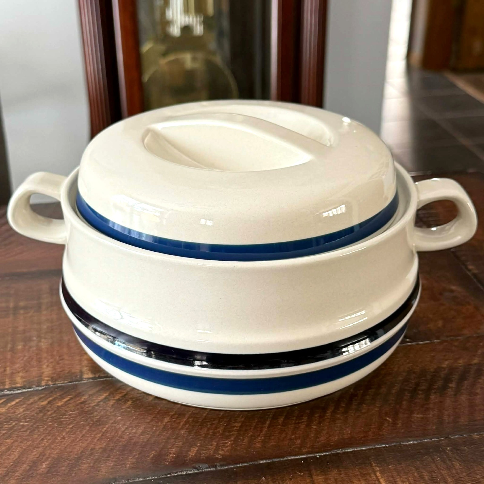 Estate Hearthside VTG Covered Casserole Stoneware 2-Qt Japan MCM Japandi Style
