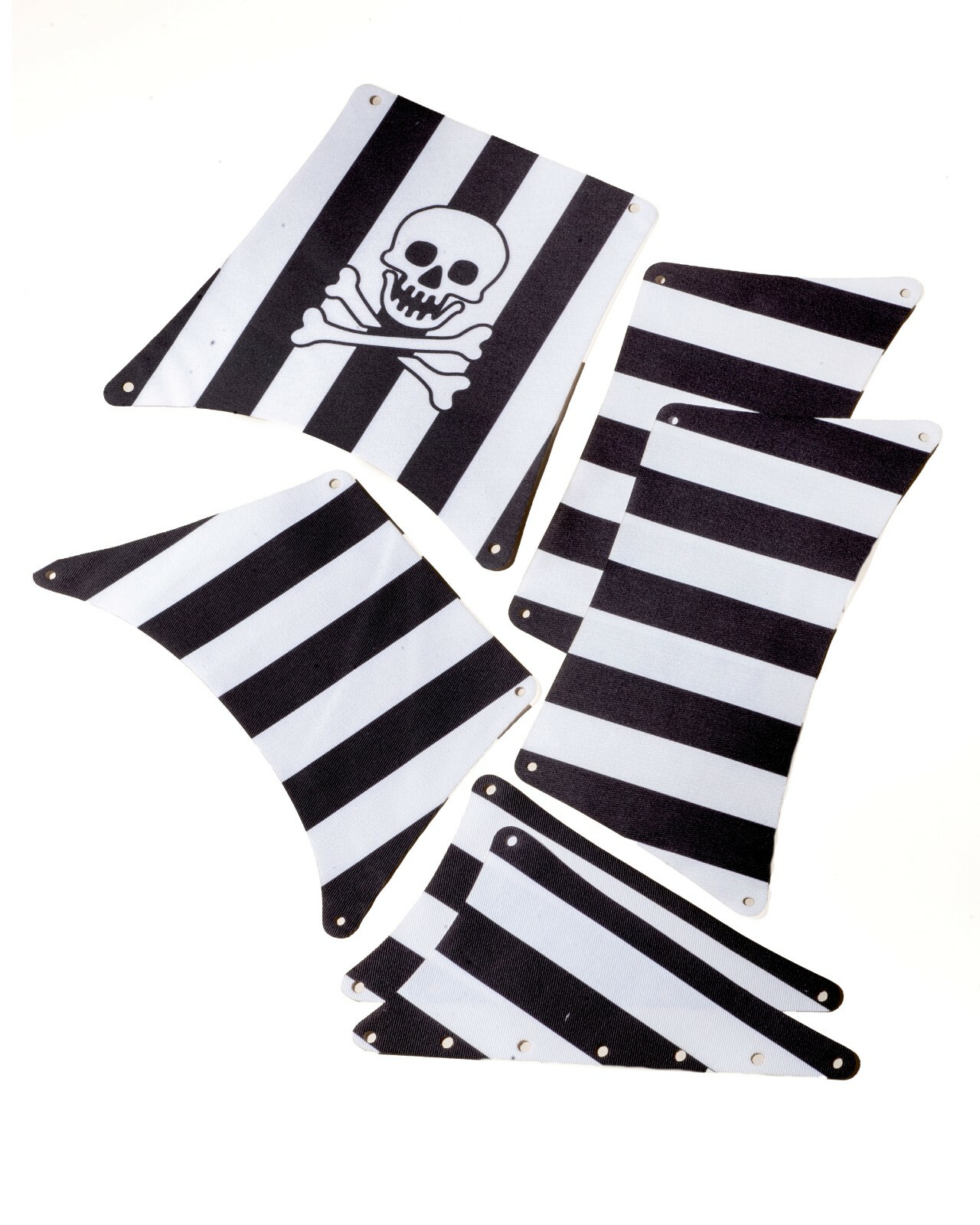Custom Replacement Laser Cut Cloth Sails for 6286 Skull's Eye Schooner Custom Replacement Laser Cut Cloth Sails for 6286 Skull's Eye Schooner