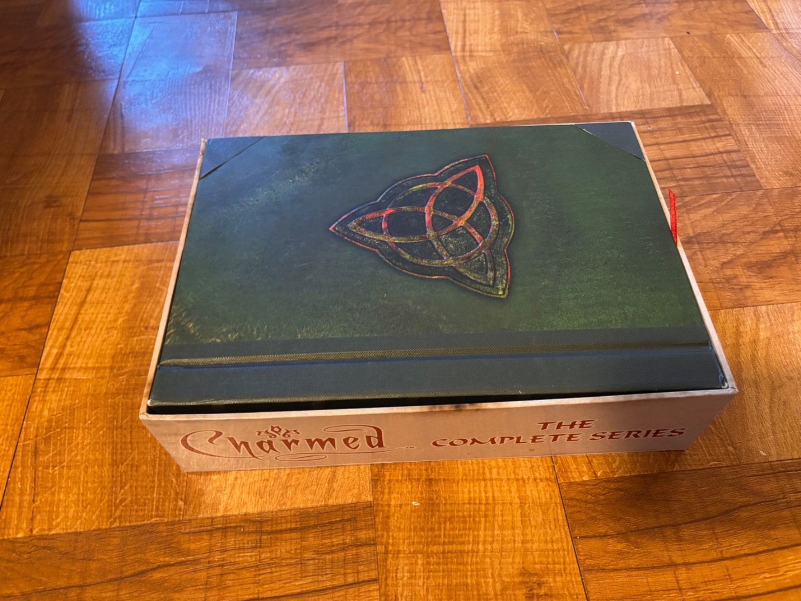 Charmed - The Complete Series (DVD, 2008, Multi-Disc Set Collectible Packaging) Charmed - The Complete Series (DVD, 2008, Multi-Disc Set Collectible Packaging)