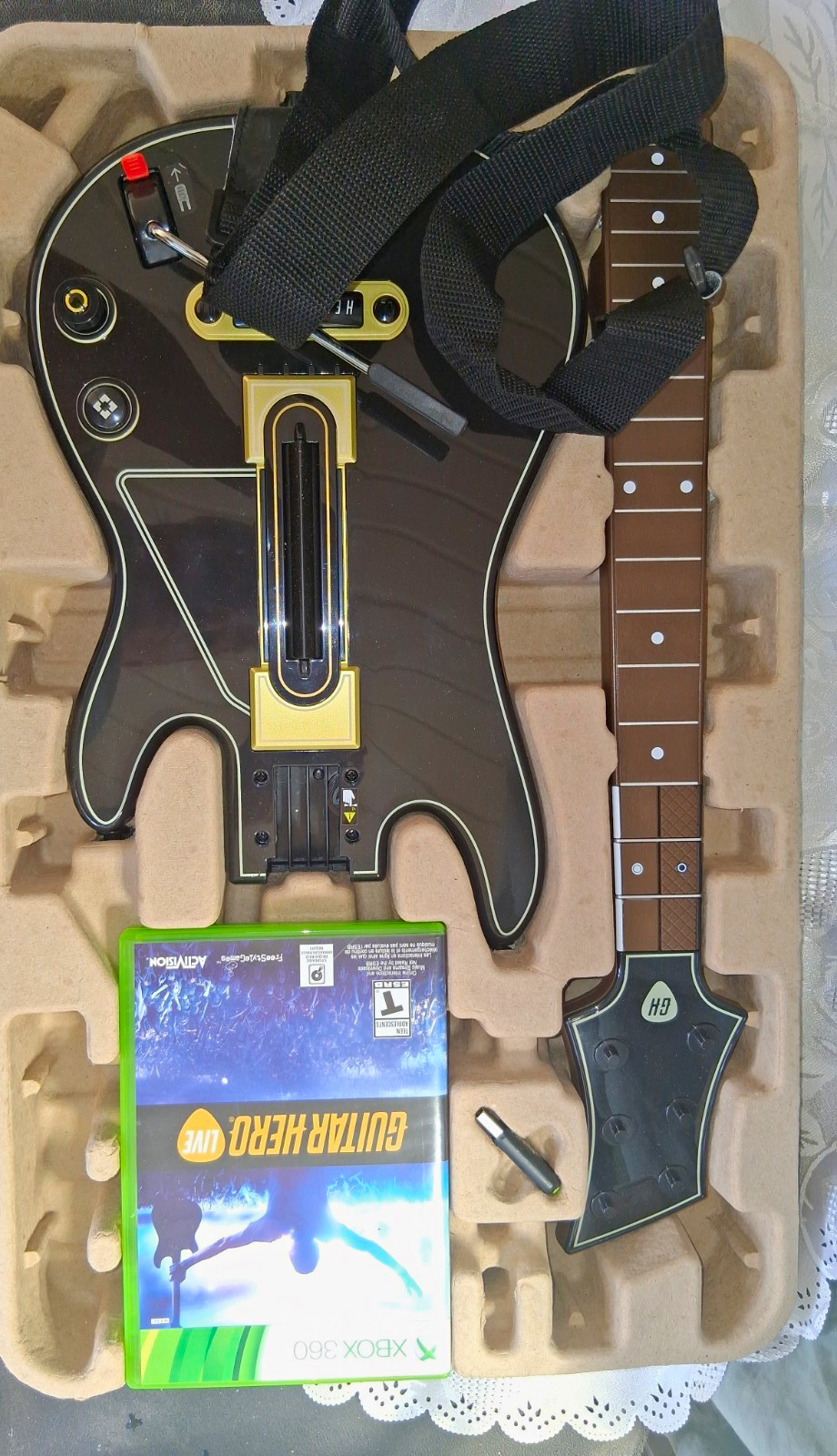 Activision Guitar Hero Live Xbox 360 Wireless Guitar Controller + Game NTSC 2015 Activision Guitar Hero Live Xbox 360 Wireless Guitar Controller + Game NTSC 2015