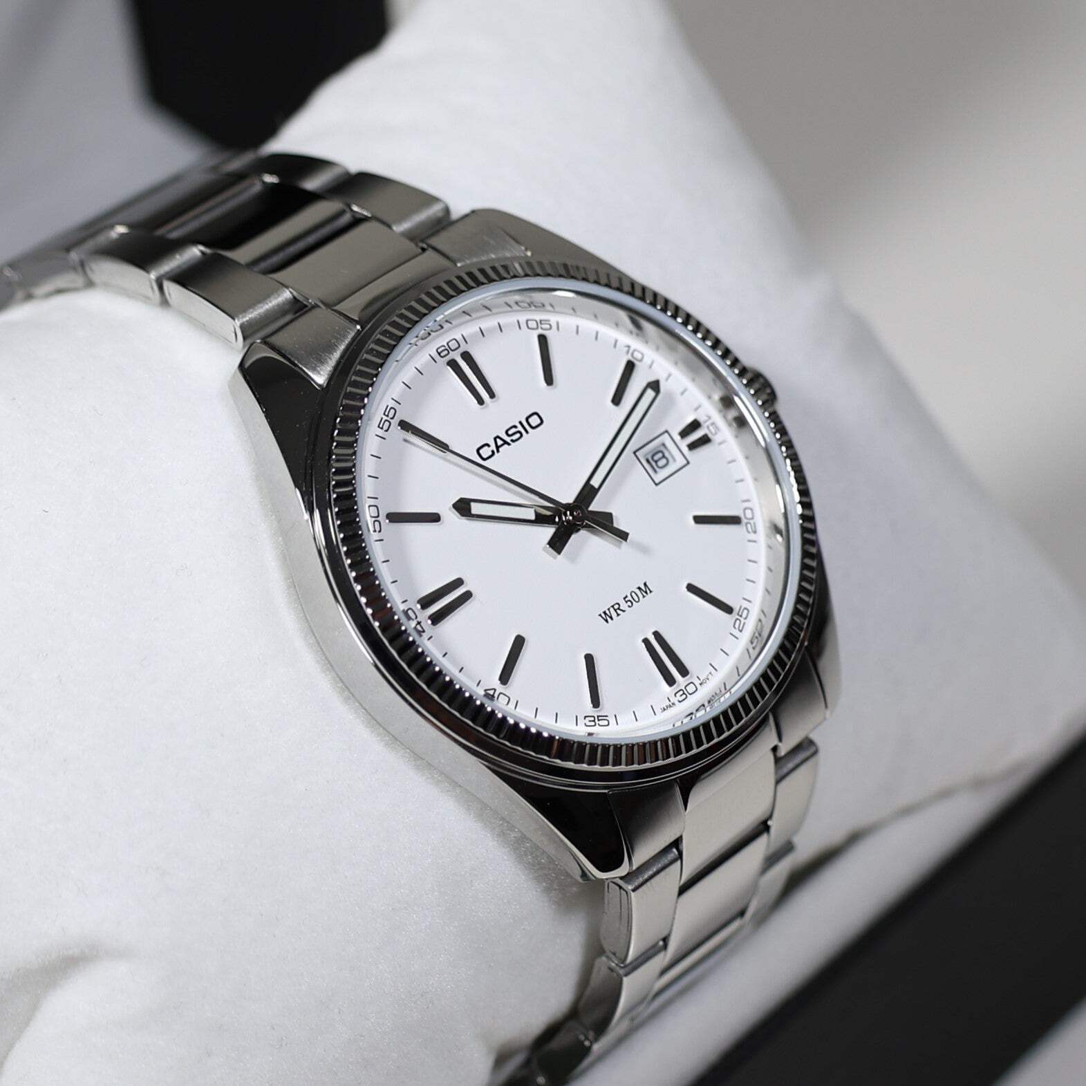 Casio Men\'s Vintage White Dial Stainless Steel Watch MTP-1302PD-7A1VEF